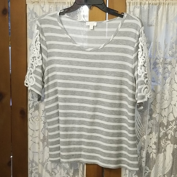 Charming Charlie Tops - Charming Charlie embellished sleeve tee